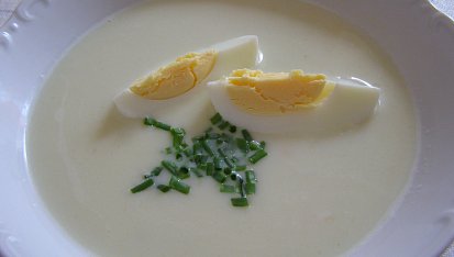 Bramborová krémová polévka s vejci
