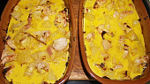 Brambory zapečené s kuřecím masem, zapečené brambory s kuřetem