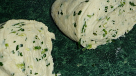 Bylinkový knedlík