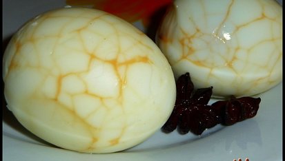 Čínská vejce s cibulovou omáčkou