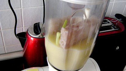 Krémová polévka z rybího filé, Filé rozmixujeme.