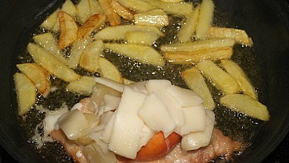Kuře s hranolky z jedné pánve, Kuře s hranolky z jedné pánve