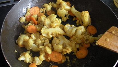 Květák a mrkev s curry