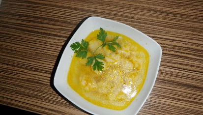 Mrkvová polévka s haluškami