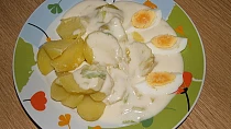 Omáčka z hlávkového salátu