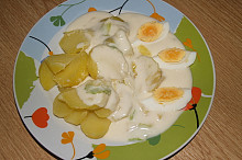 omáčka z hlávkového salátu