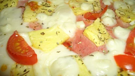 Pizza HAWAI - šunka a ananas