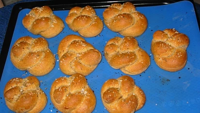 Tmavé housky