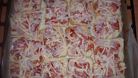 Toustová  "pizza" - rychlá večeře