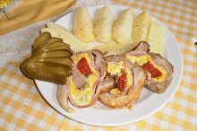 uvnitř je klobáska