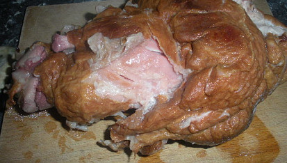 Houbový guláš obložený, Uzené - už uvařené - koleno