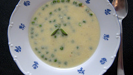 Hrášková polévka mléčná