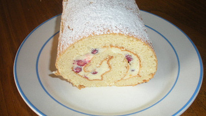 Jahodová roláda