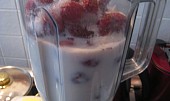 Jogurtovo-jahodový koktejl
