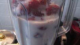 Jogurtovo-jahodový koktejl