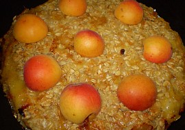 Křupavý meruňkový koláč-  (Crumble)