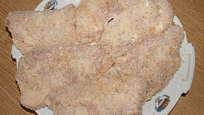Krůtí řízky s nivou, krůtí řízky pečlivě obalíme