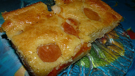 Meruňkový litý koláč