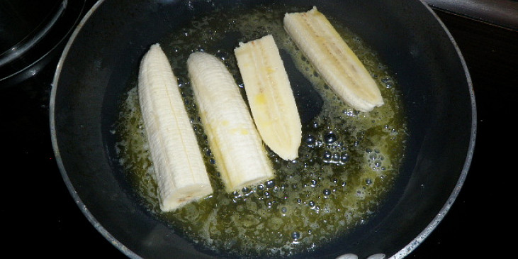 Opečené banány v karamelu