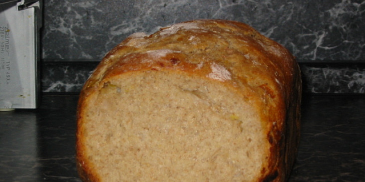 Pórkový chlebík se sýrem Cottage (kynutý v ošatce)