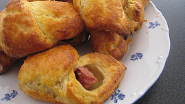 Rohlíčky plněné vuřty