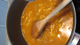 Slepá gulášová polévka