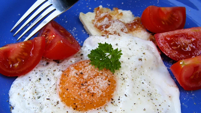Smažená vejce s tvarohem - italská specialita