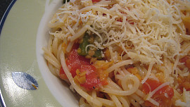 Špagety s červenou čočkou