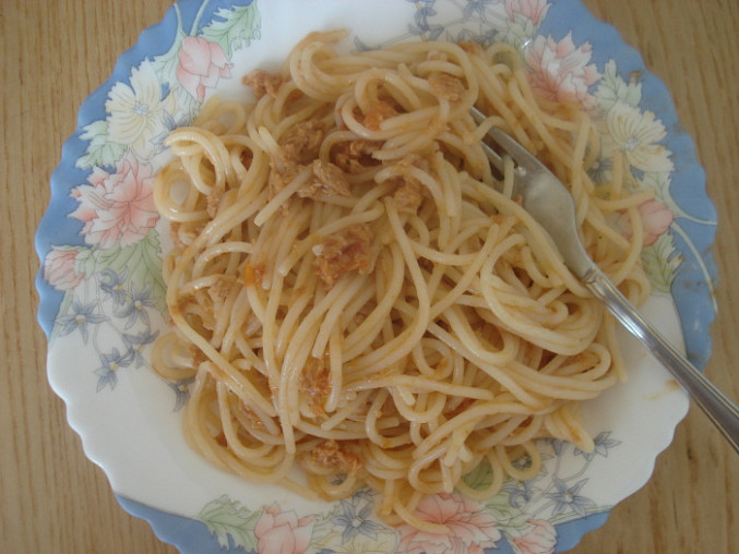 Špagety s tuňákem