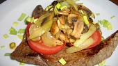 Steak s houbami