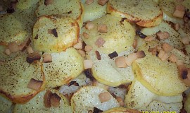 Zapečené brambory s hlávkovým zelím