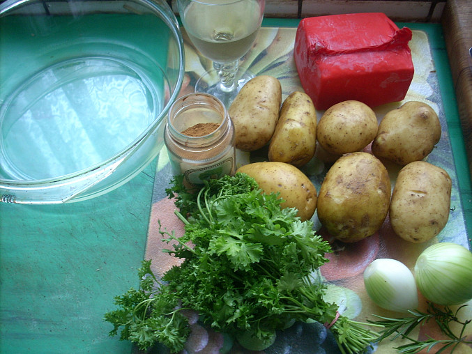 Zapečené brambory s mletým masem