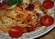 Zapečené špagety se sýrem