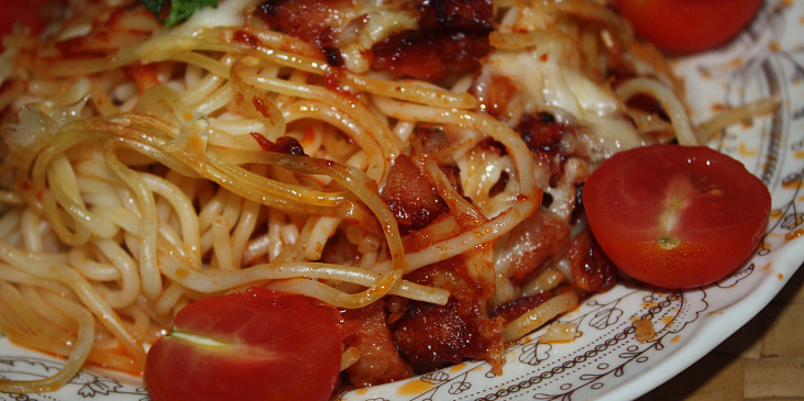 Zapečené špagety se sýrem (Zapečené špagety se sýrem)