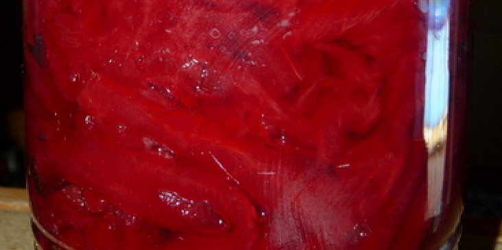 Červená řepa (Strouhaná na silnější nudličky)
