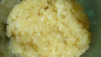 Česneková pasta