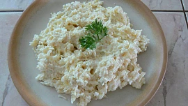 Česneková pomazánka z tvrdých sýrů