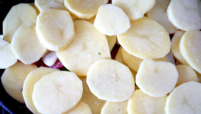 Česneková rajčata
