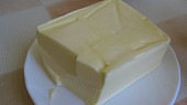 Česnekovo bylinkové máslo
