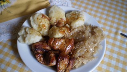 Chlupaté knedlíky 2, Chlupaté knedlíky,moravský vrabec a domácí zelíčko