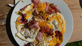 Hemenegs (Ham and Eggs)