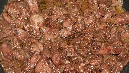 Kuřecí játra v omeletě, kuřecí játra zprudka opečeme