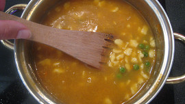 Maďarská hrášková polévka