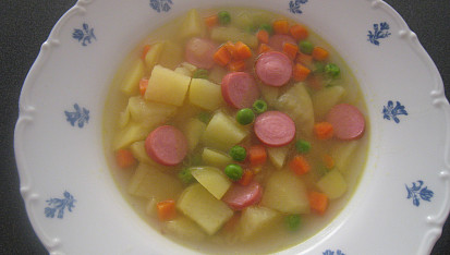 Mrkvovo-hrášková polévka s kari