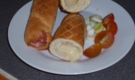 Olomoucký tvarůžkový hot dog