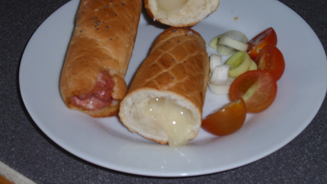 Olomoucký tvarůžkový hot dog, Syrečky se krásně táhnou