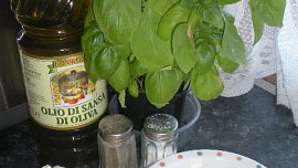 Omáčka na těstoviny -  pesto