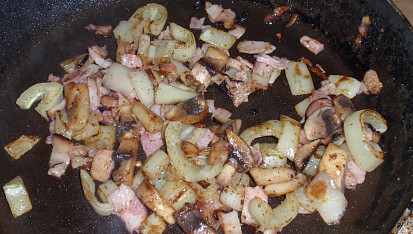 Opečené žampiony a papriky s nivou, Paprika,žampiony a anglická