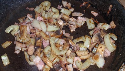 Opečené žampiony a papriky s nivou, Paprika,žampiony a anglická