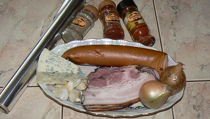 Pochoutka z nivy-pašerák